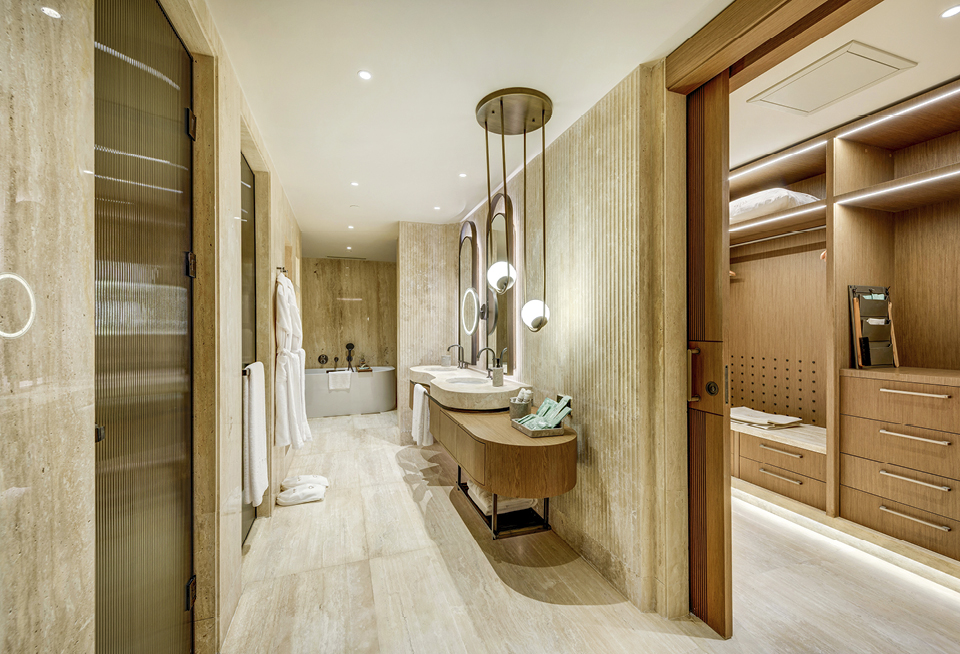 EDIT Regnum The Crown Grand Family Suite (10).Jpg